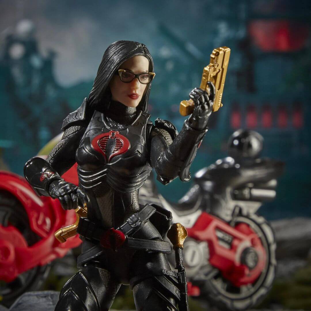 Compre o Boneco Articulado G.I. Joe Classified Series da Baroness